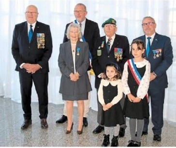 Solange MELLAC promue officier le l'Ordre National du Mérite